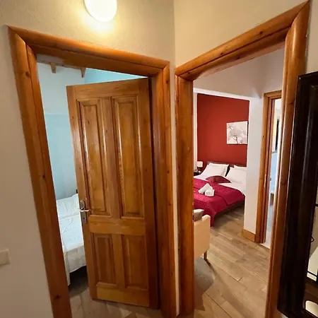 Vagelis House -
